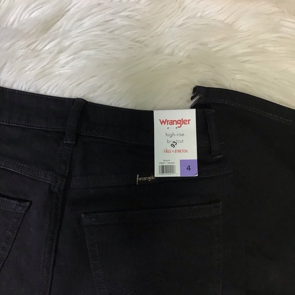 Wrangler Women's Black high rise boot cut Jeans nwt - Picture 3 of 5